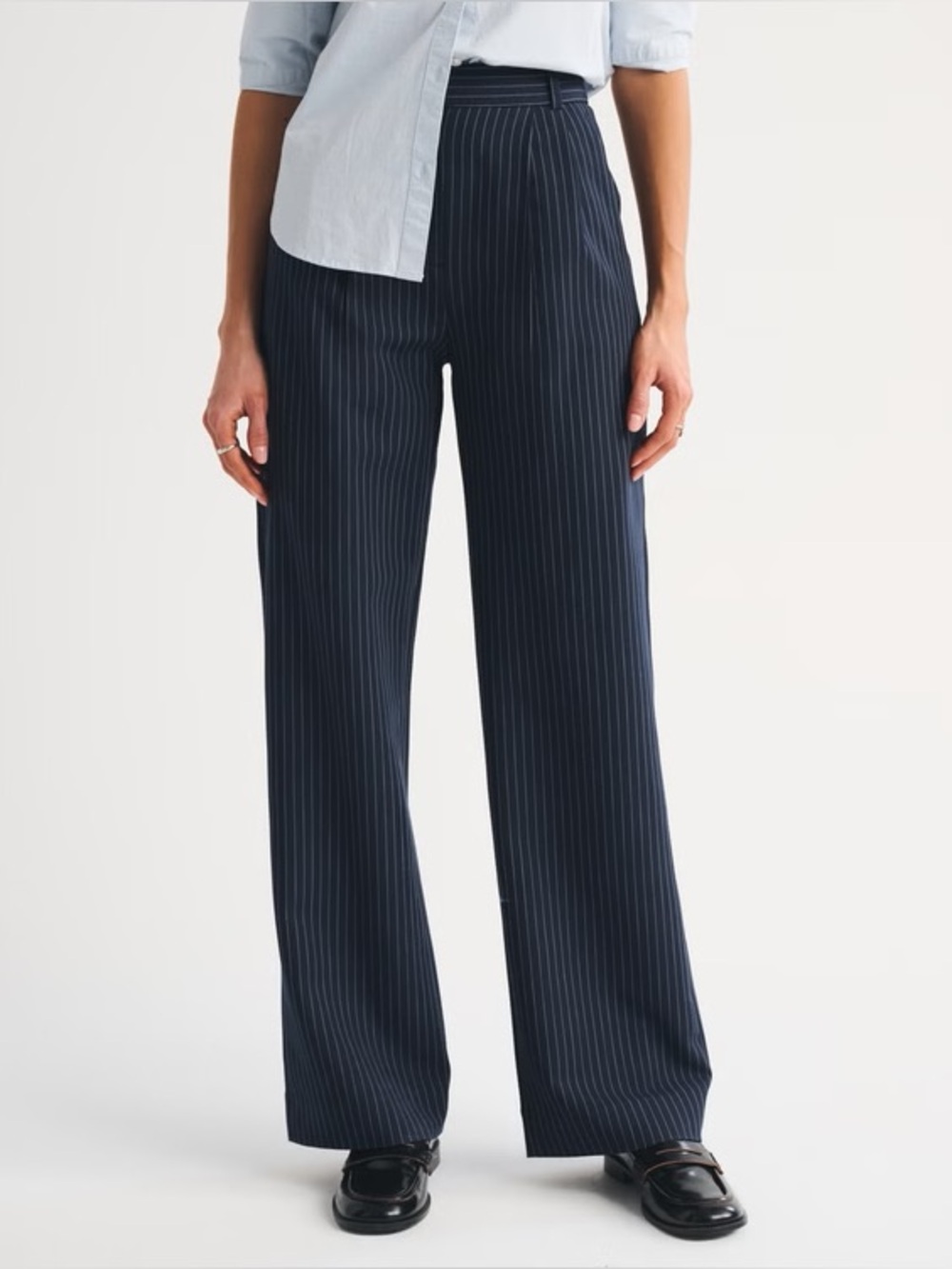 Abercrombie & Fitch Sloane Tailored Wide Leg Pant in Dark Indigo Pinstripe Sz 28